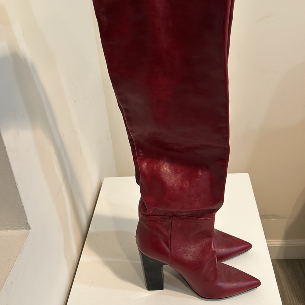 Zara Red Heeled Boots - Picture 2 of 8